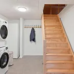 6 Bedroom Stunning In 吉弗