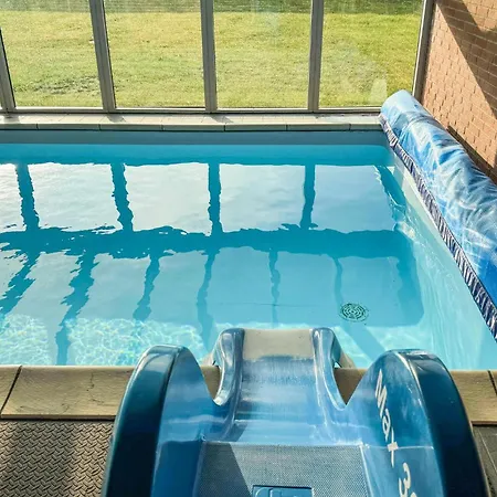 6 Bedroom Stunning In *