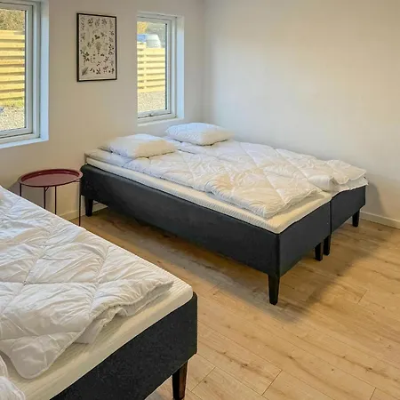 6 Bedroom Stunning In * גיב