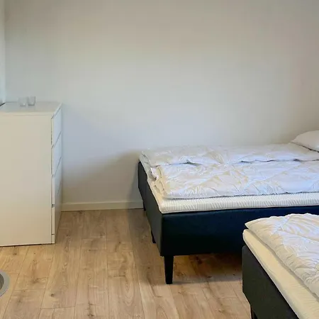 6 Bedroom Stunning In בית נופש גיב