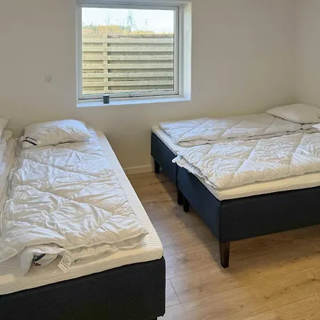 6 Bedroom Stunning In * Give