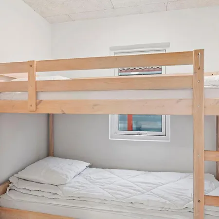 6 Bedroom Stunning In * 吉弗