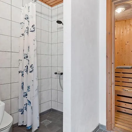 6 Bedroom Stunning In 吉弗