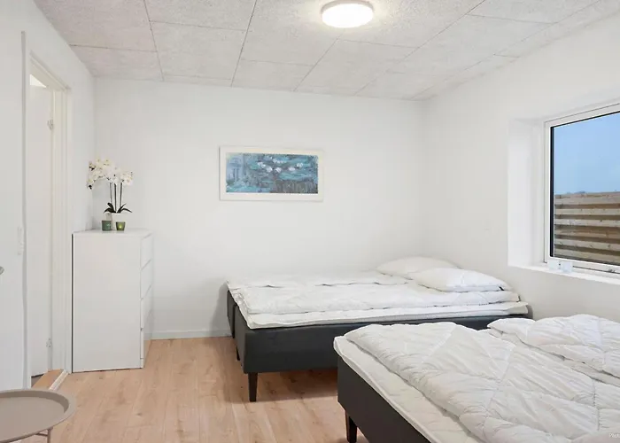 בית נופש 6 Bedroom Stunning In גיב