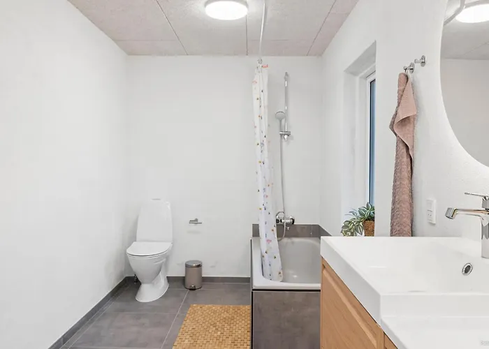 בית נופש 6 Bedroom Stunning In *