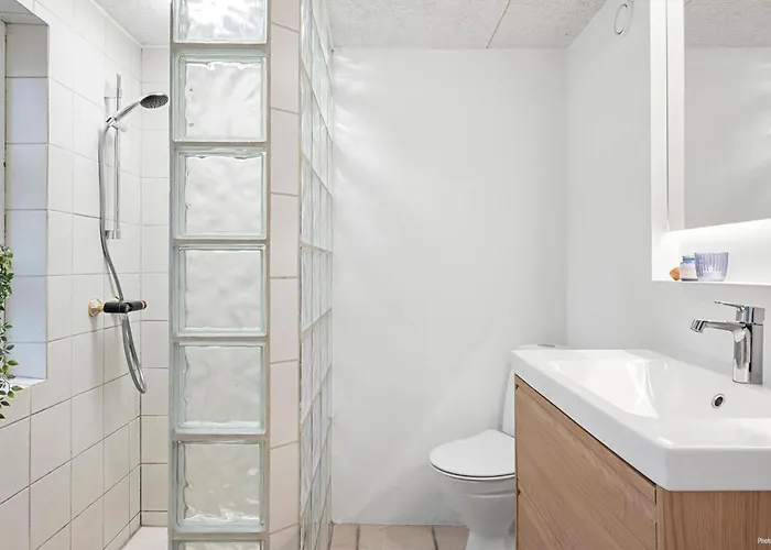 6 Bedroom Stunning In בית נופש *